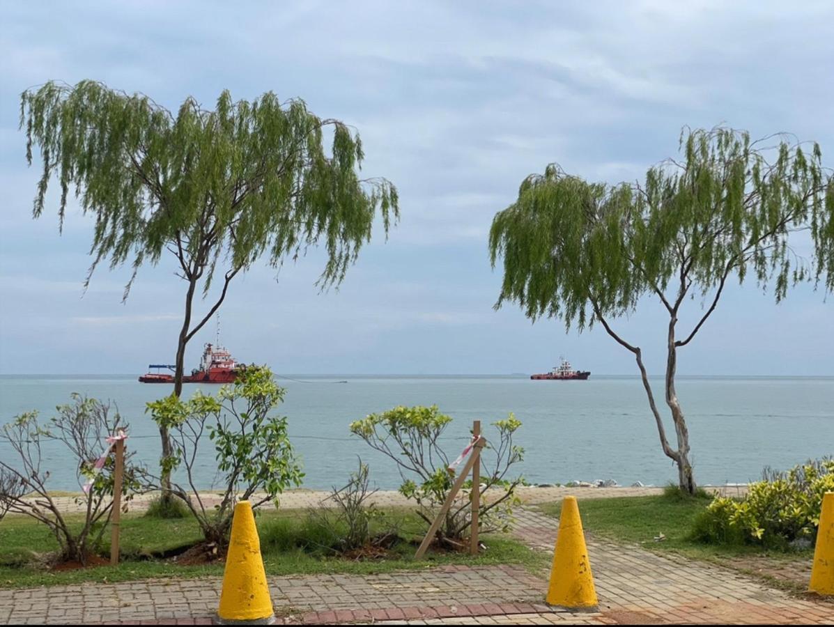 Waterfront Boutique Hotel Port Dickson Exterior foto