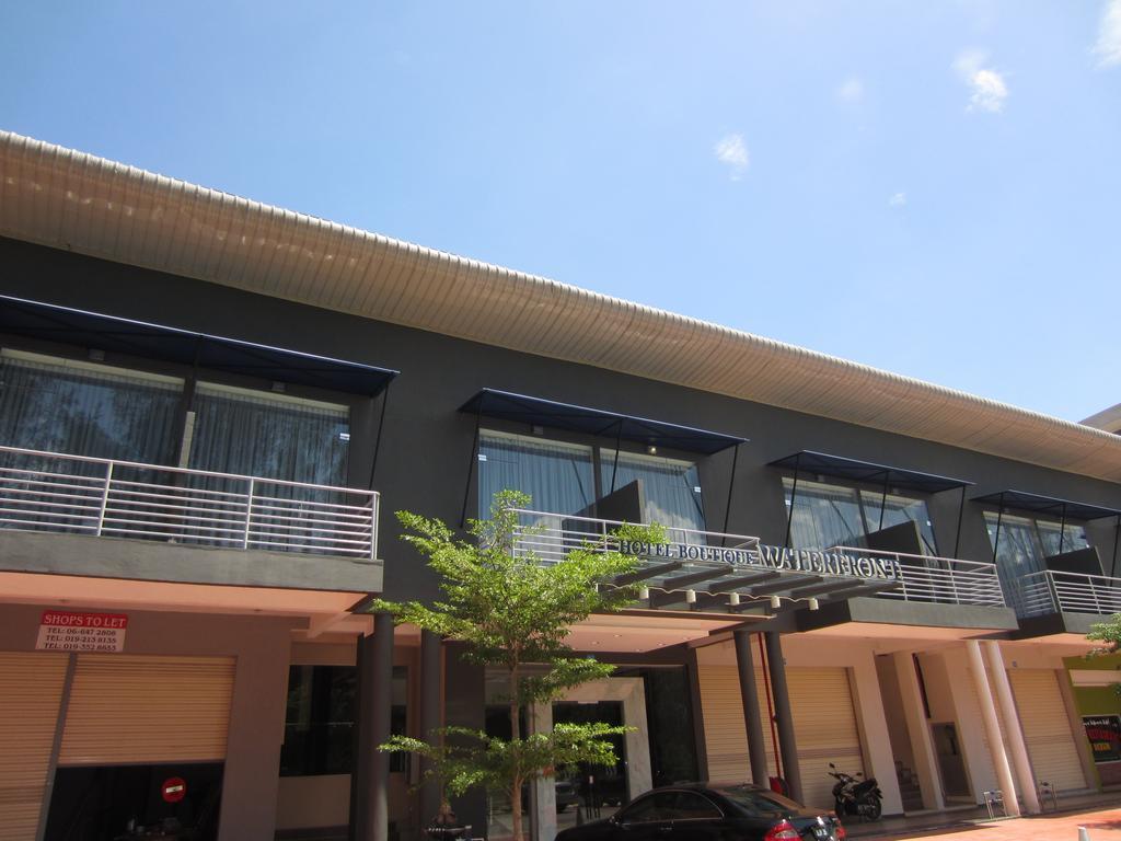 Waterfront Boutique Hotel Port Dickson Exterior foto