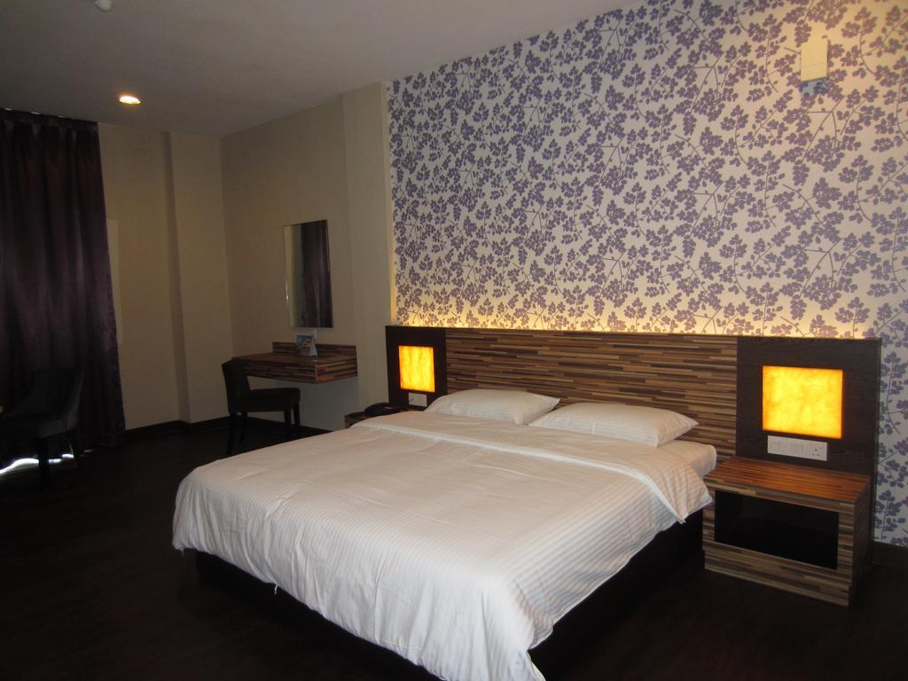 Waterfront Boutique Hotel Port Dickson Quarto foto